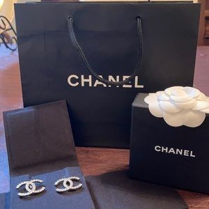 2020 Chanel Double C earrings